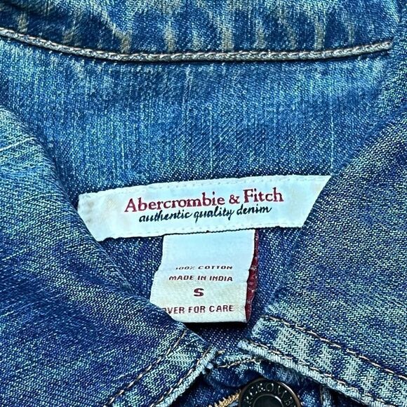 Vintage Abercrombie & Fitch Women’s Distressed Trucker Jean Jacket Small - Picture 10 of 10